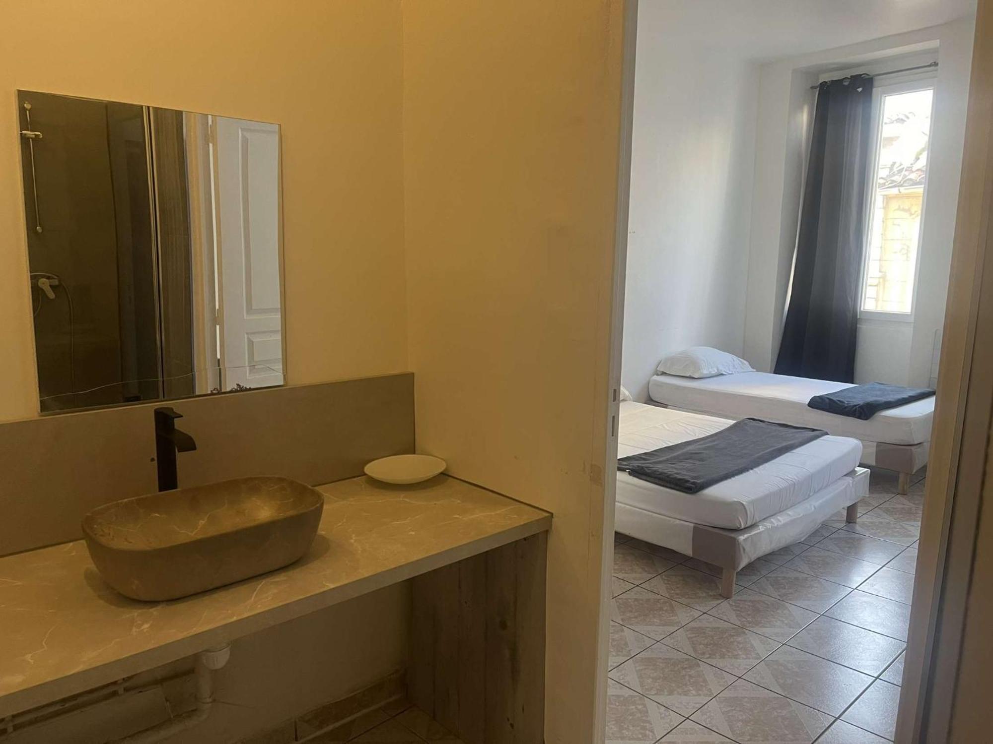 Hotel Du Centre Марсель Номер фото